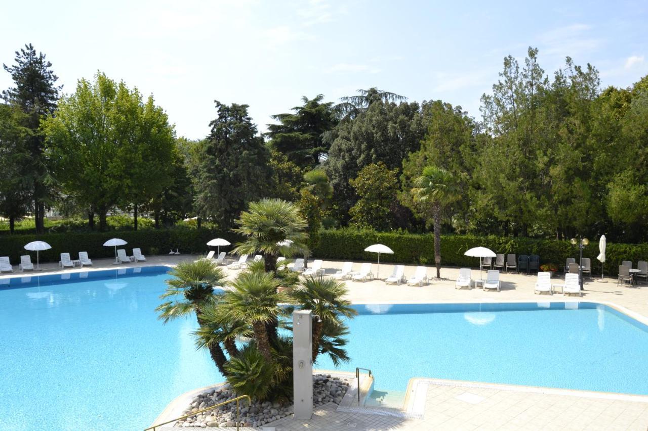 Hotel Internazionale Terme Abano Terme Exterior foto