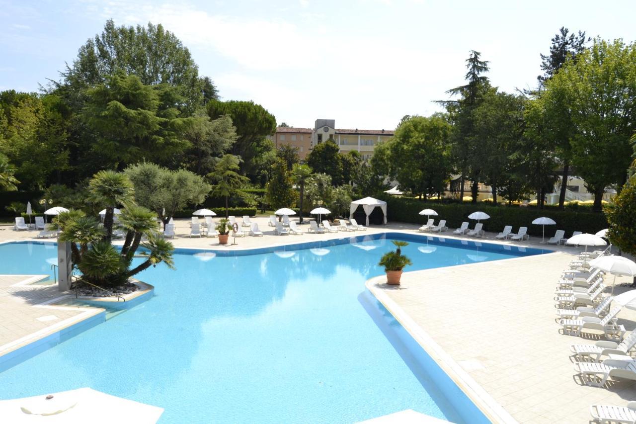 Hotel Internazionale Terme Abano Terme Exterior foto