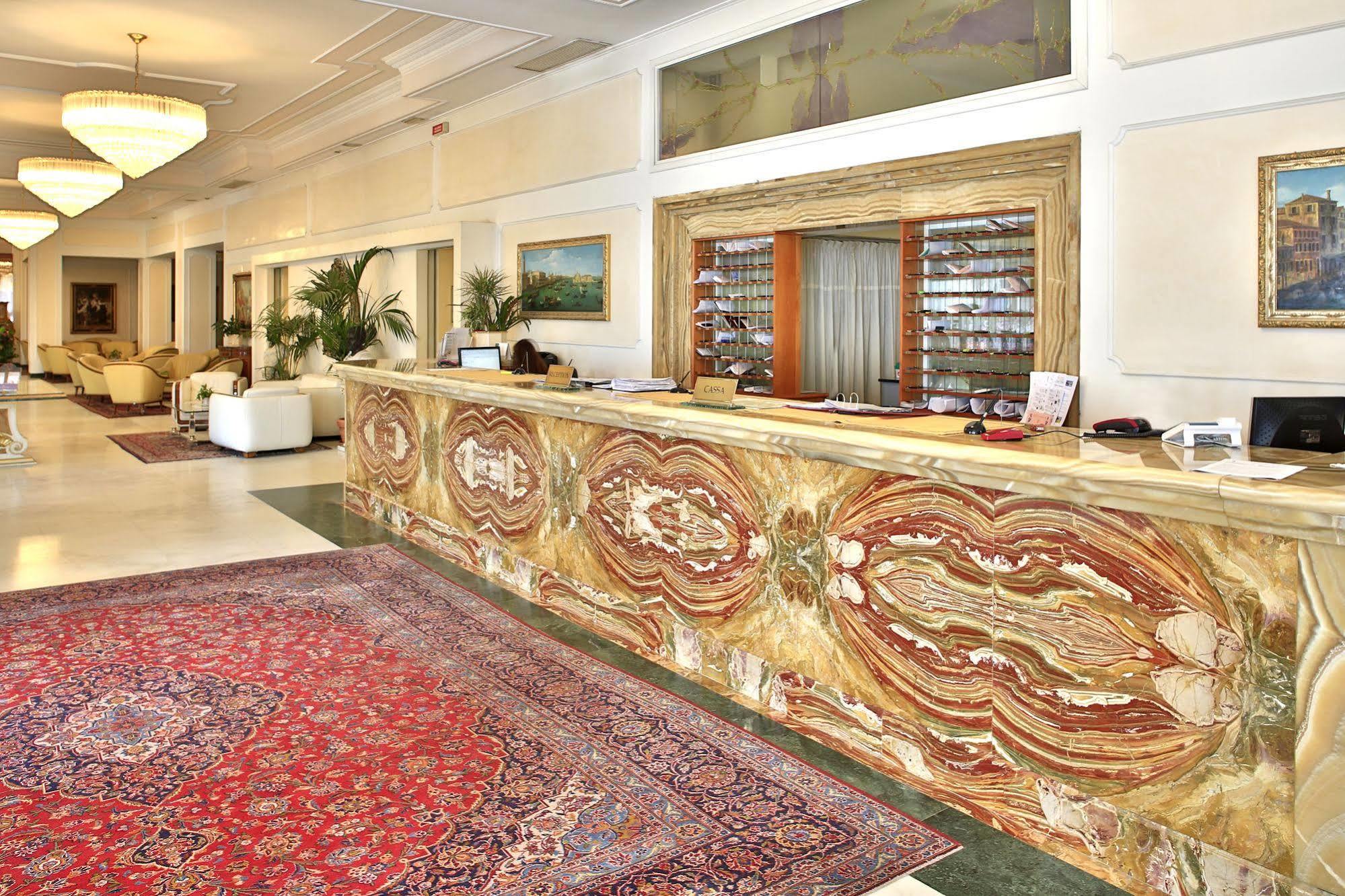 Hotel Internazionale Terme Abano Terme Exterior foto